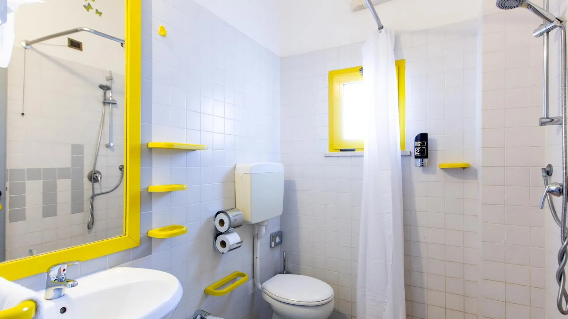 Hotel Marzia Con Piscina Riccione