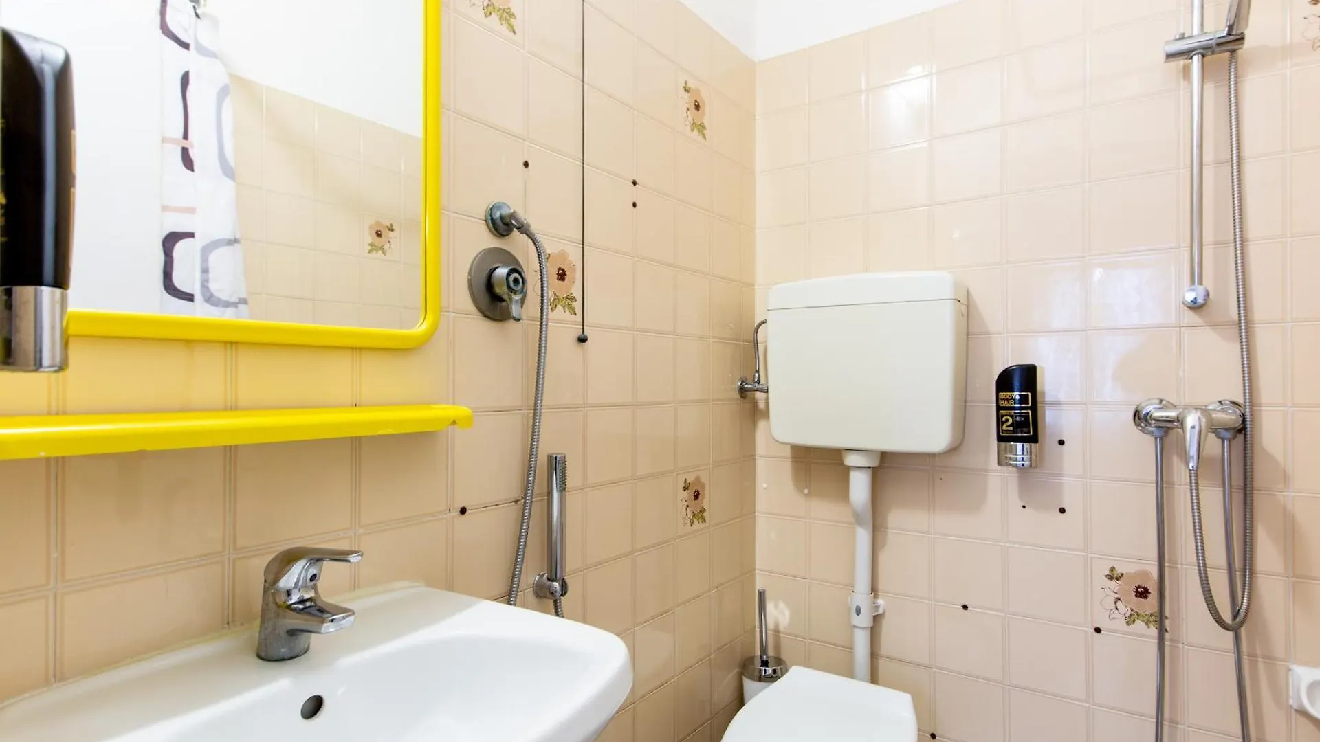 Hotel Marzia Con Piscina Riccione Italy
